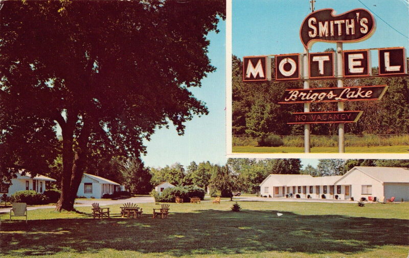 Smiths Briggs Lake Motel - Postcard (newer photo)